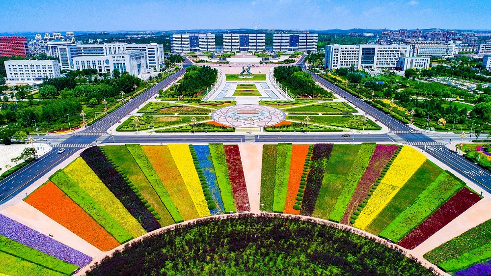 “暖城杯·2023中国新能源汽车鄂尔多斯挑战赛”正式开赛 “暖城杯·2023中国新能源汽车鄂尔多斯挑战赛”正式开赛