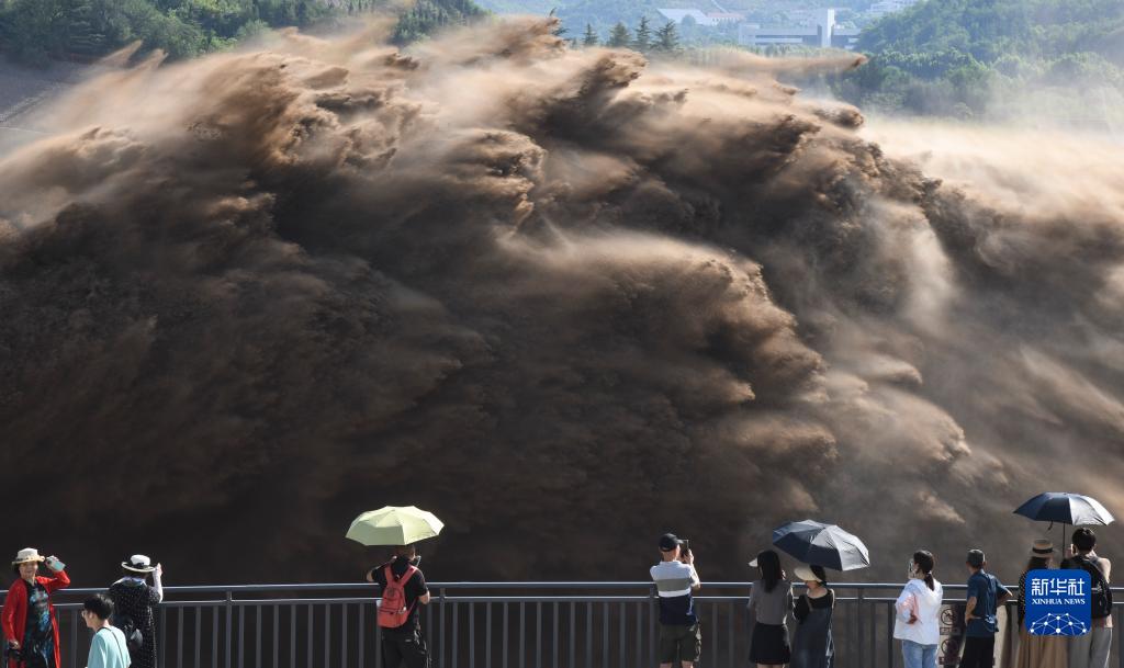 河南济源：小浪底排沙出库