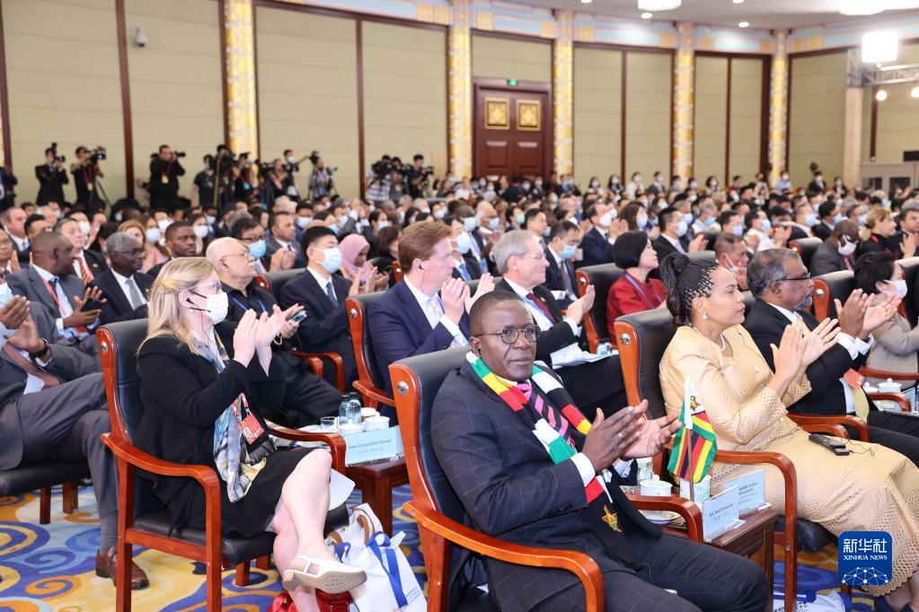 全球共享发展行动论坛首届高级别会议在京举行