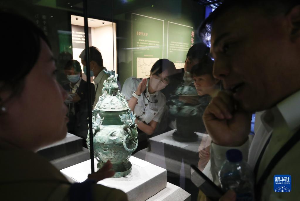 “长江与海洋文明·考古文物精品展”在沪开幕