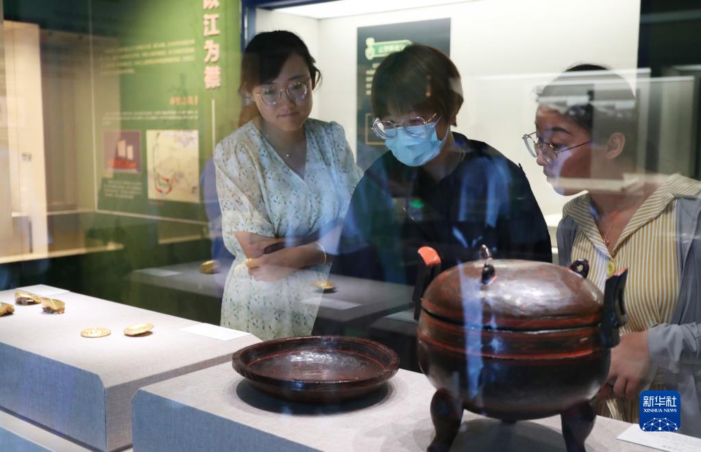 “长江与海洋文明·考古文物精品展”在沪开幕