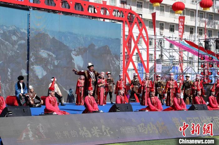 新疆克州第九届玛纳斯国际文化旅游节开幕