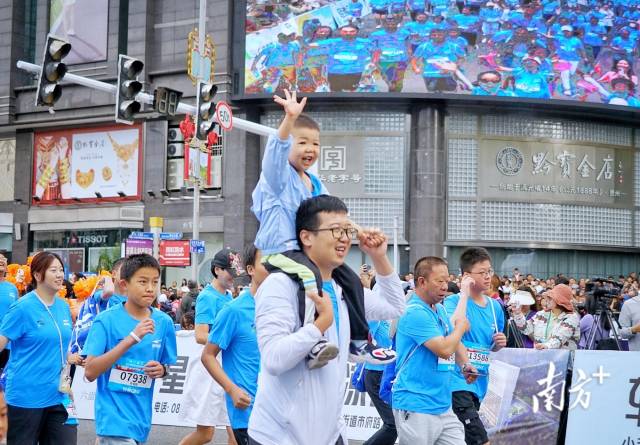 中山跑友现身六盘水马拉松：19度的夏天你听说过吗？