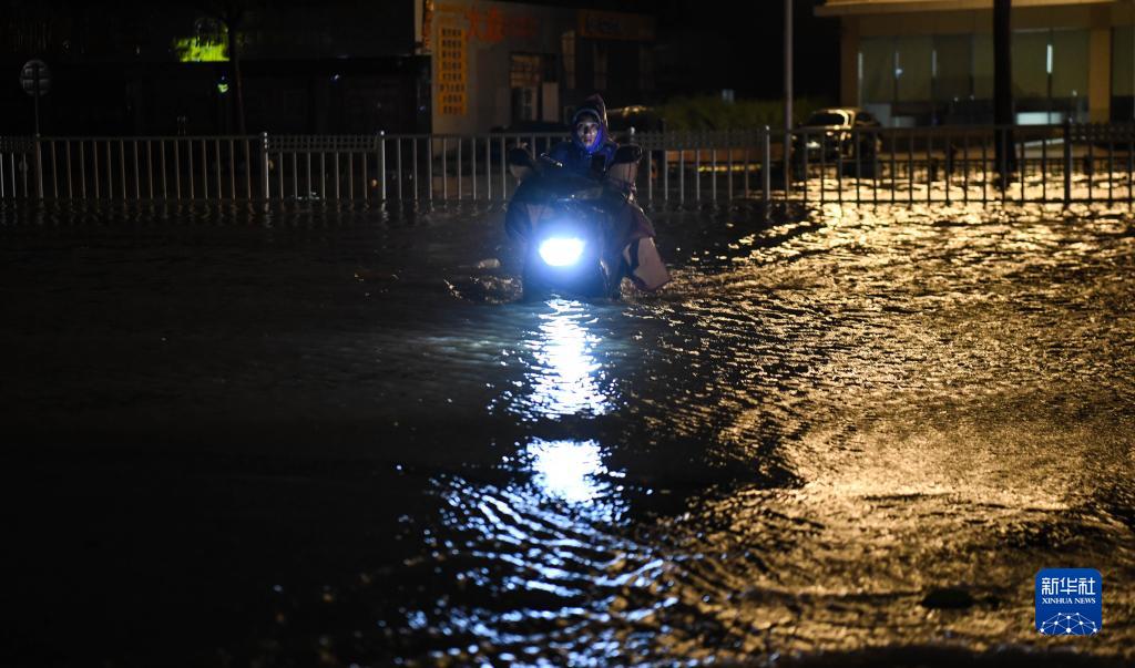 台风“泰利”登陆广东湛江