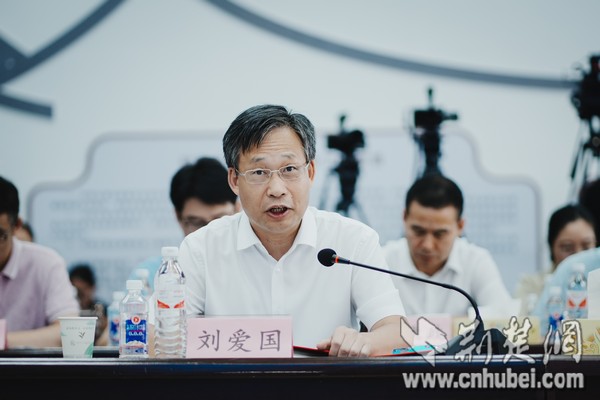 社科专家学者齐聚许家冲 共话乡村振兴