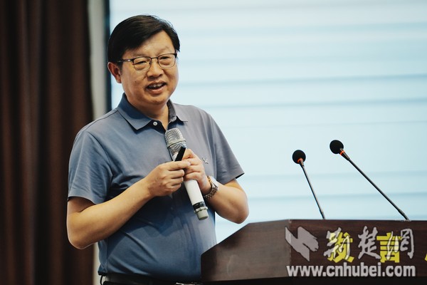 社科专家学者齐聚许家冲 共话乡村振兴