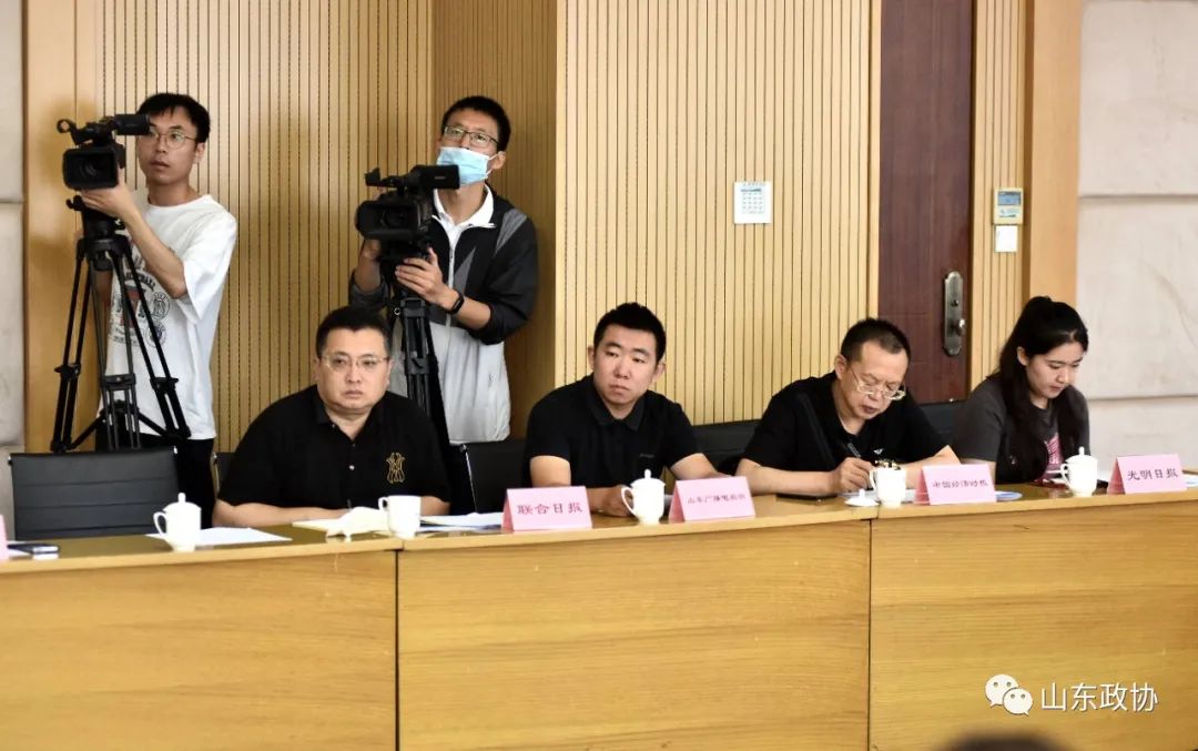 高质量发展“四走进”丨省商务厅：促消费 稳外贸 强电商
