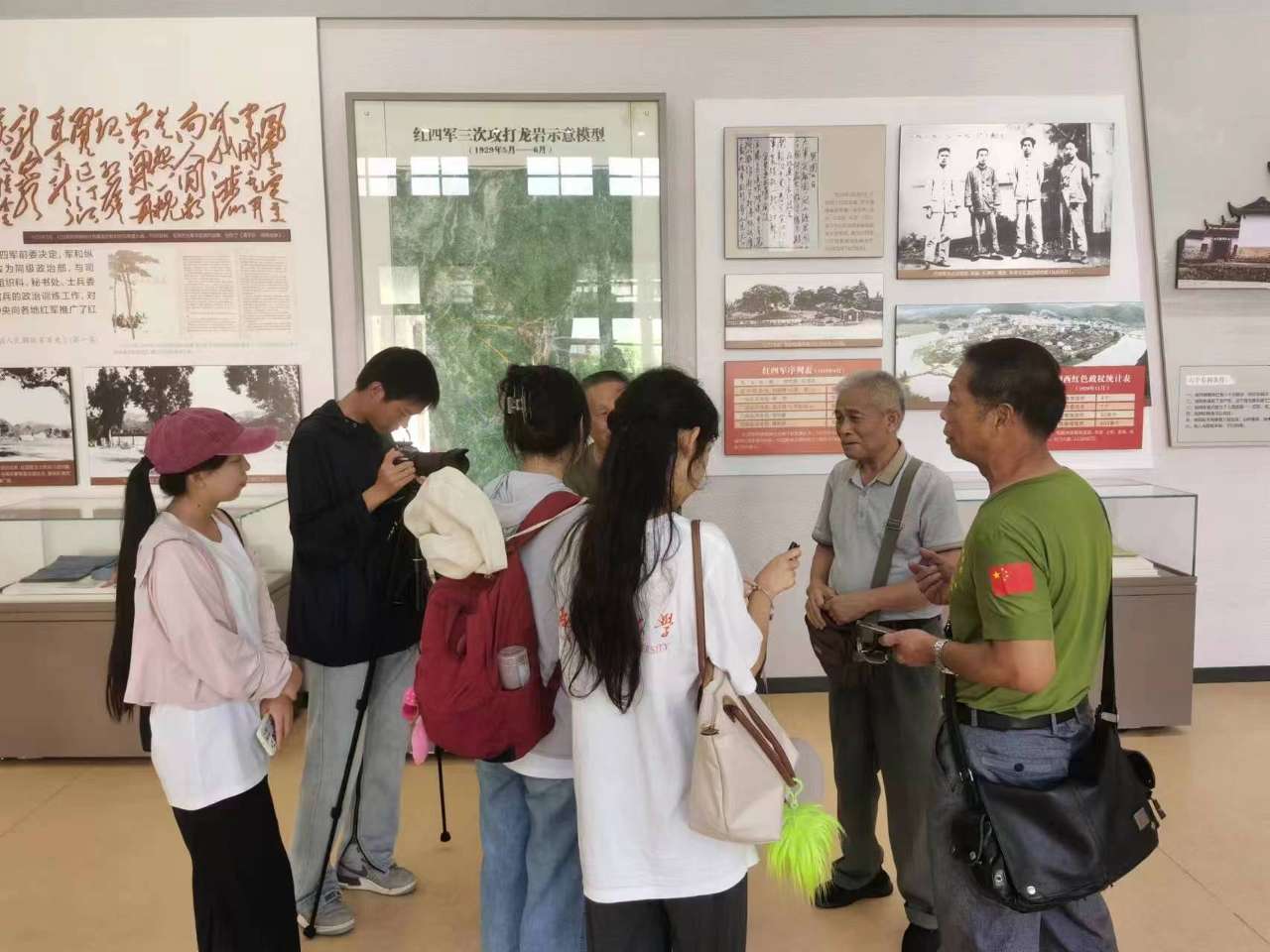 南宁师大新传师生赴福建开展红色研学活动