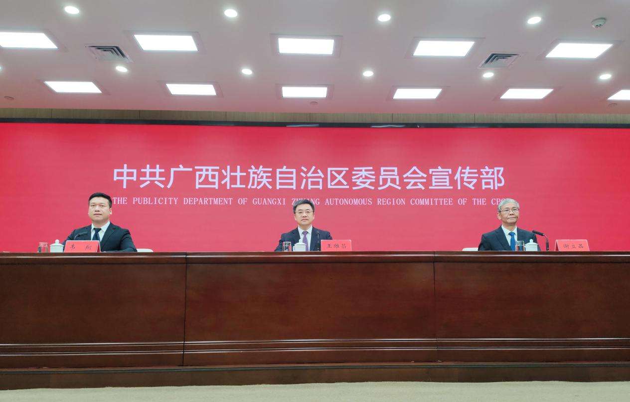 广西钦州：加速构建临港产业集群 向海经济发展势头强劲