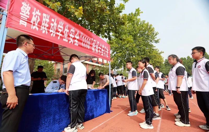 昨天，全寿光的孩子都很羡慕圣城中学的孩子！