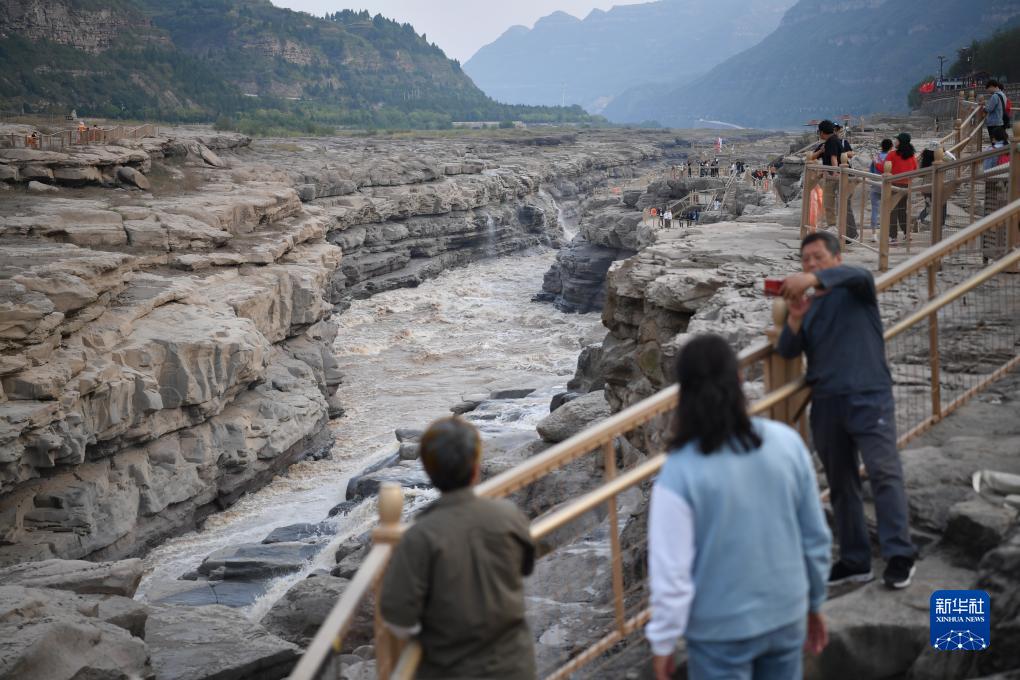 新时代中国调研行·黄河篇丨壶口瀑布秋日美
