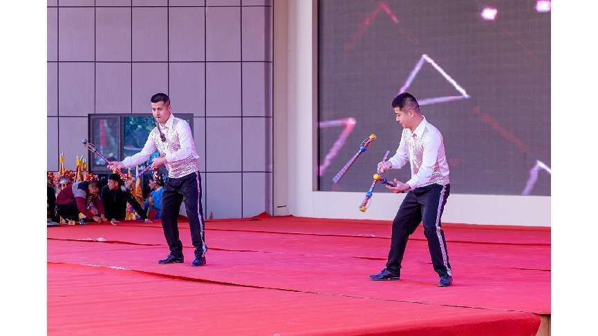 新疆阿瓦提县第九届慕萨莱思文化旅游节开幕