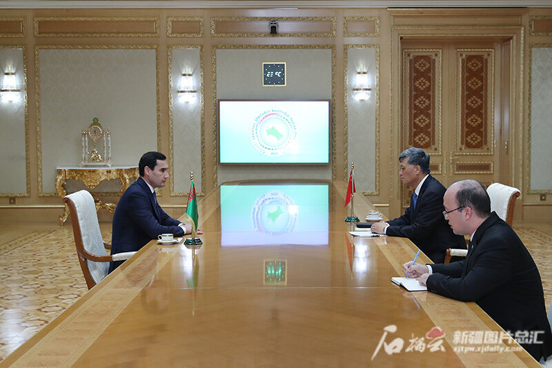 中国新疆友好交流访问团出访土库曼斯坦