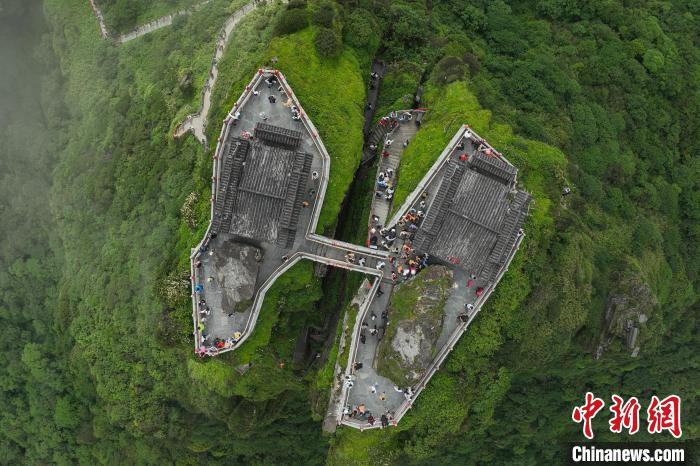 贵州梵净山:大数据赋能科研监测守护“地球独生子”