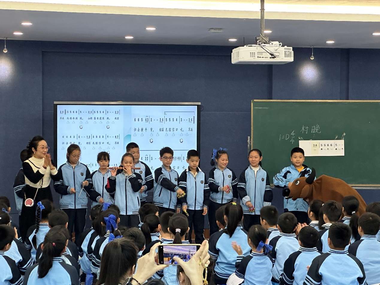 南宁市滨湖学区开展音乐学科课题共研活动
