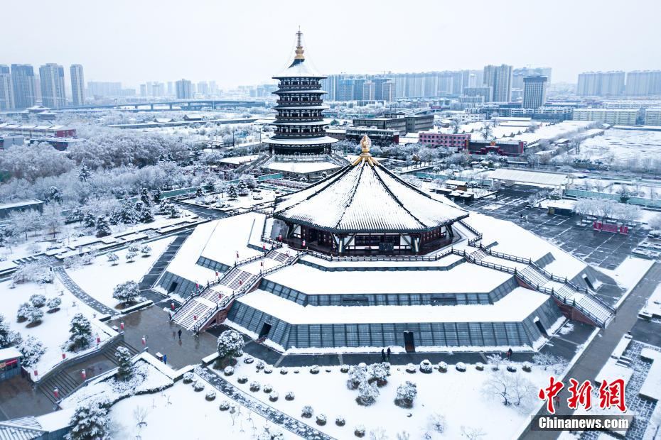 洛阳古城雪景图片