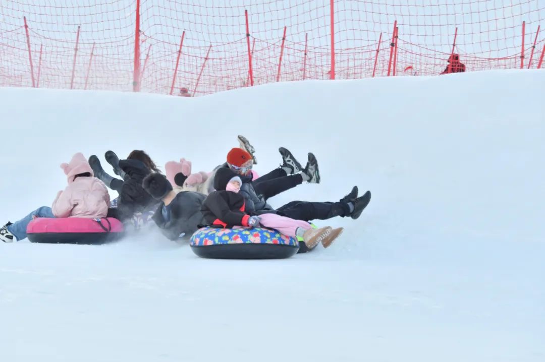 第十三届鄂尔多斯冰雪文化旅游节在九城宫开幕
