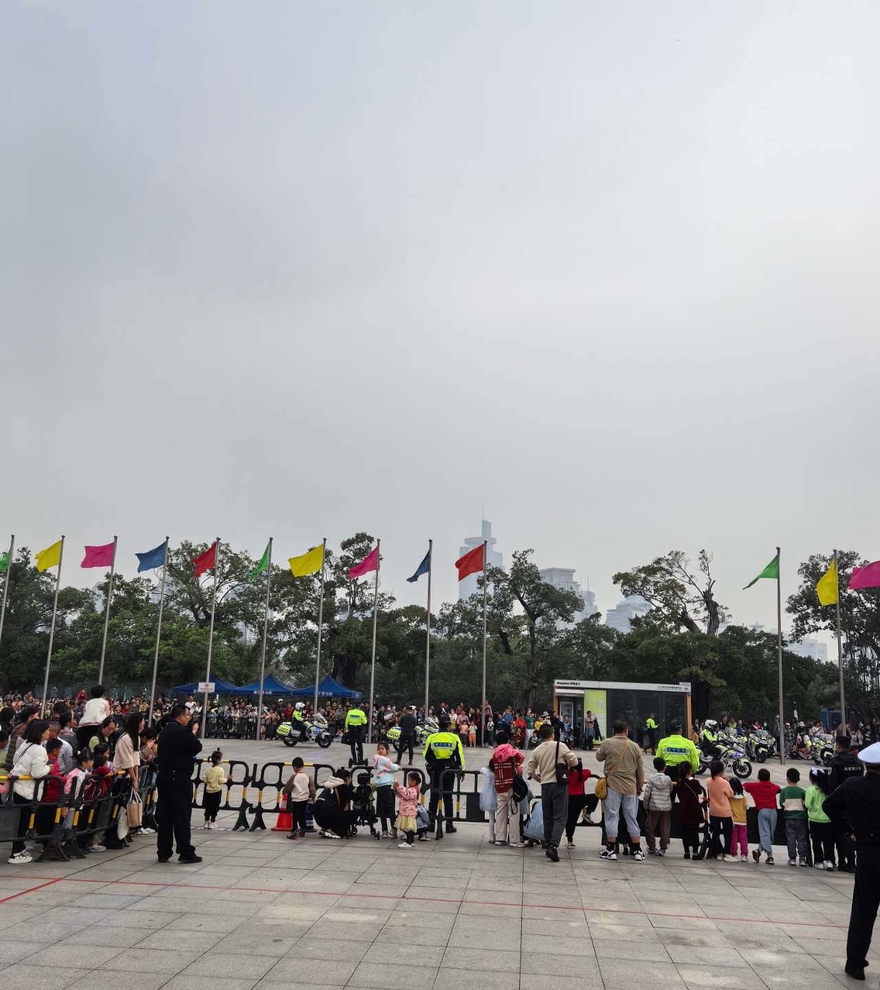 广西公安机关举办2024年警营开放日活动