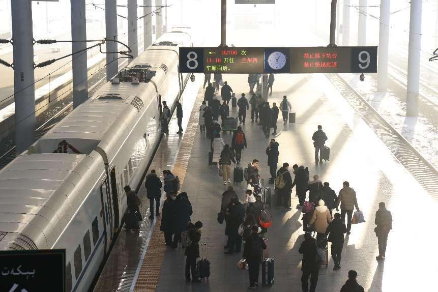 新疆铁路1月10日起实施新的列车运行图