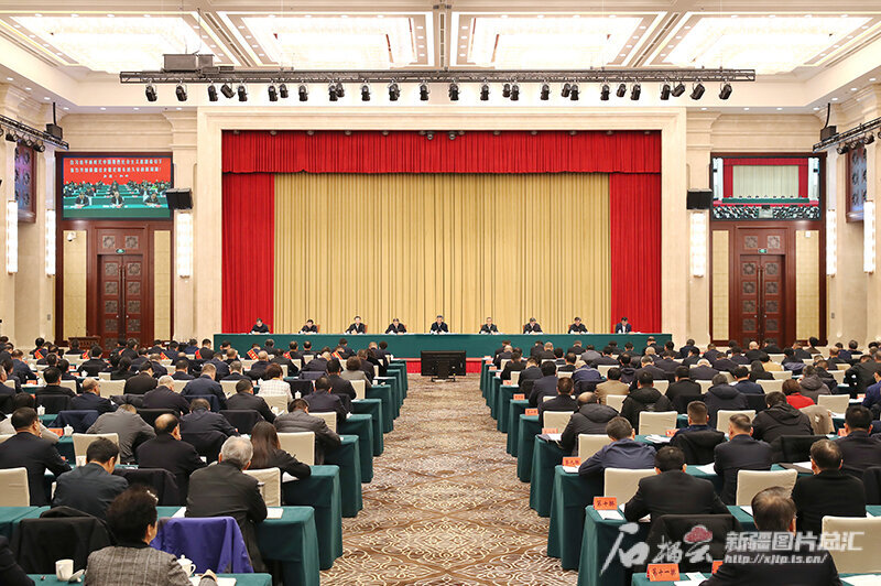 新疆维吾尔自治区质量强区大会召开