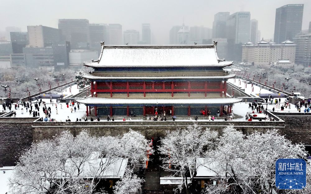 雪落长安添古韵