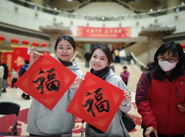 接待观众180余万人次 春节假期重庆掀起“博物馆热”