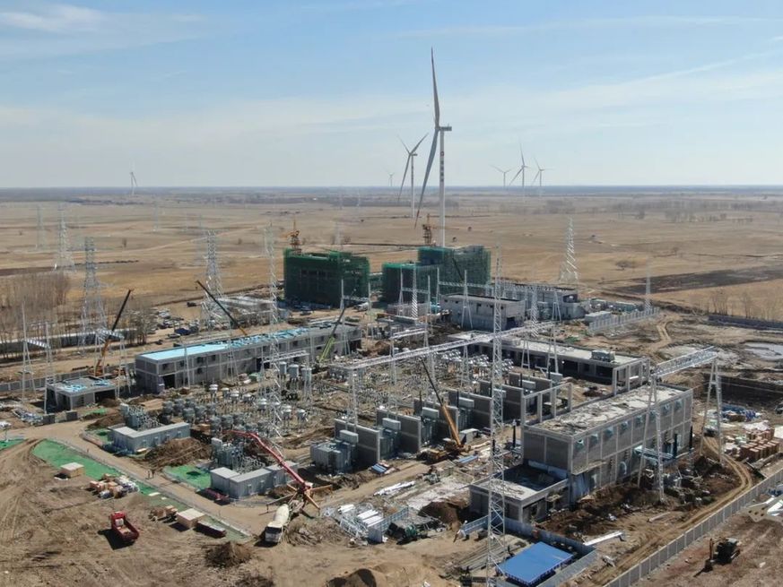 “风光”无限好！内蒙古通辽市238万千瓦风电基地项目建设正酣