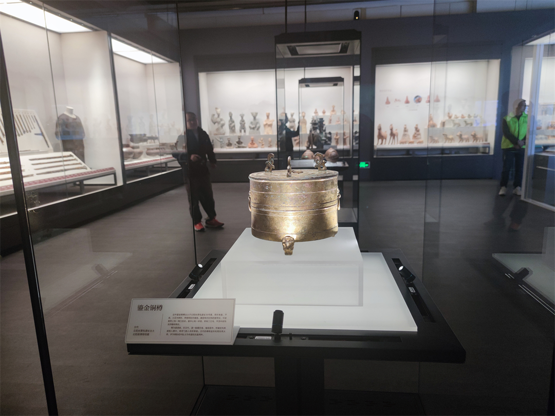 重庆中国三峡博物馆：800多件文物将集中亮相 邀你现场直击文物修复