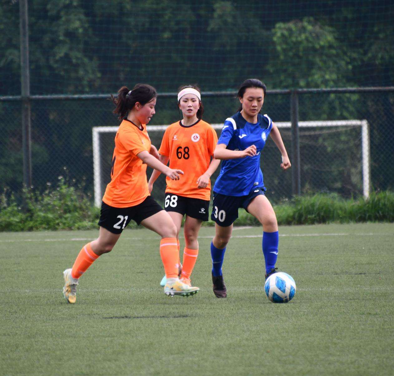 全国青少年校园足球联赛大学女子校园组全国总决赛在广西梧州开赛