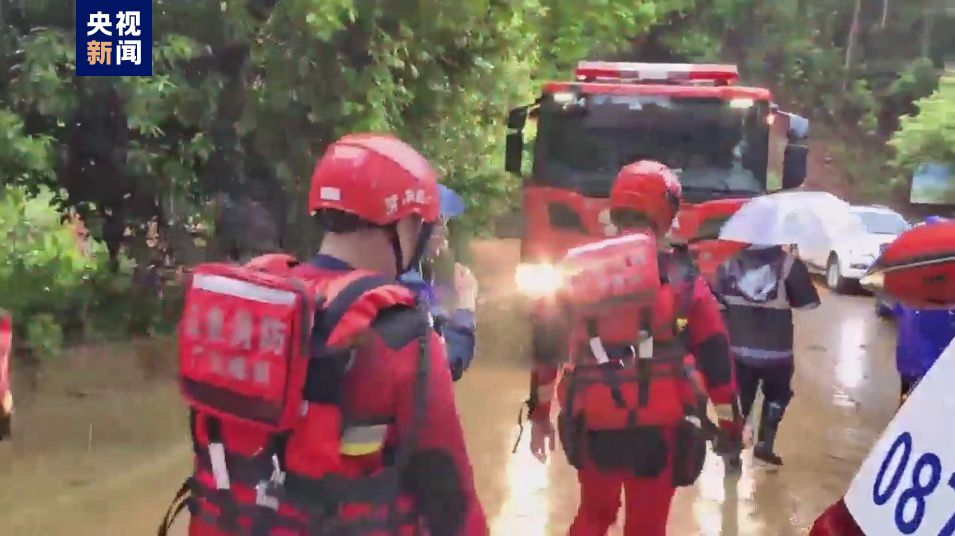 广西岑溪波塘镇六肥村等村屯洪水已致两人遇难