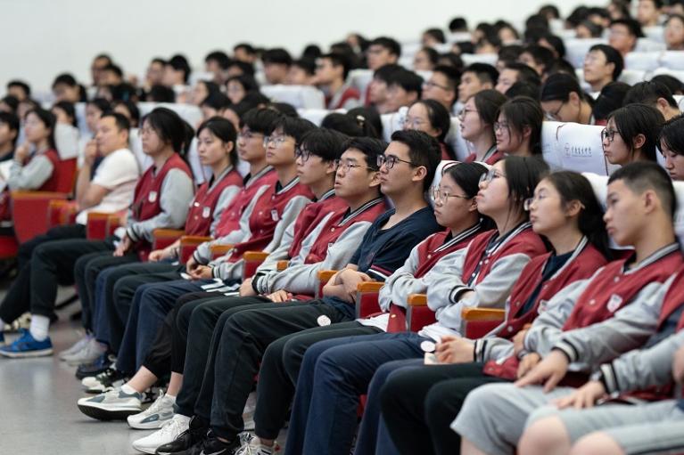 关注学生心理健康 重庆举办“五育润心”主题活动