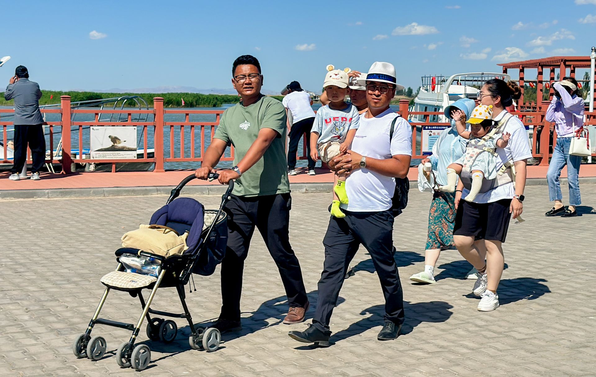 【万千气象看中国·北疆绿潮奔涌】乌梁素海：描绘人与自然和谐画卷