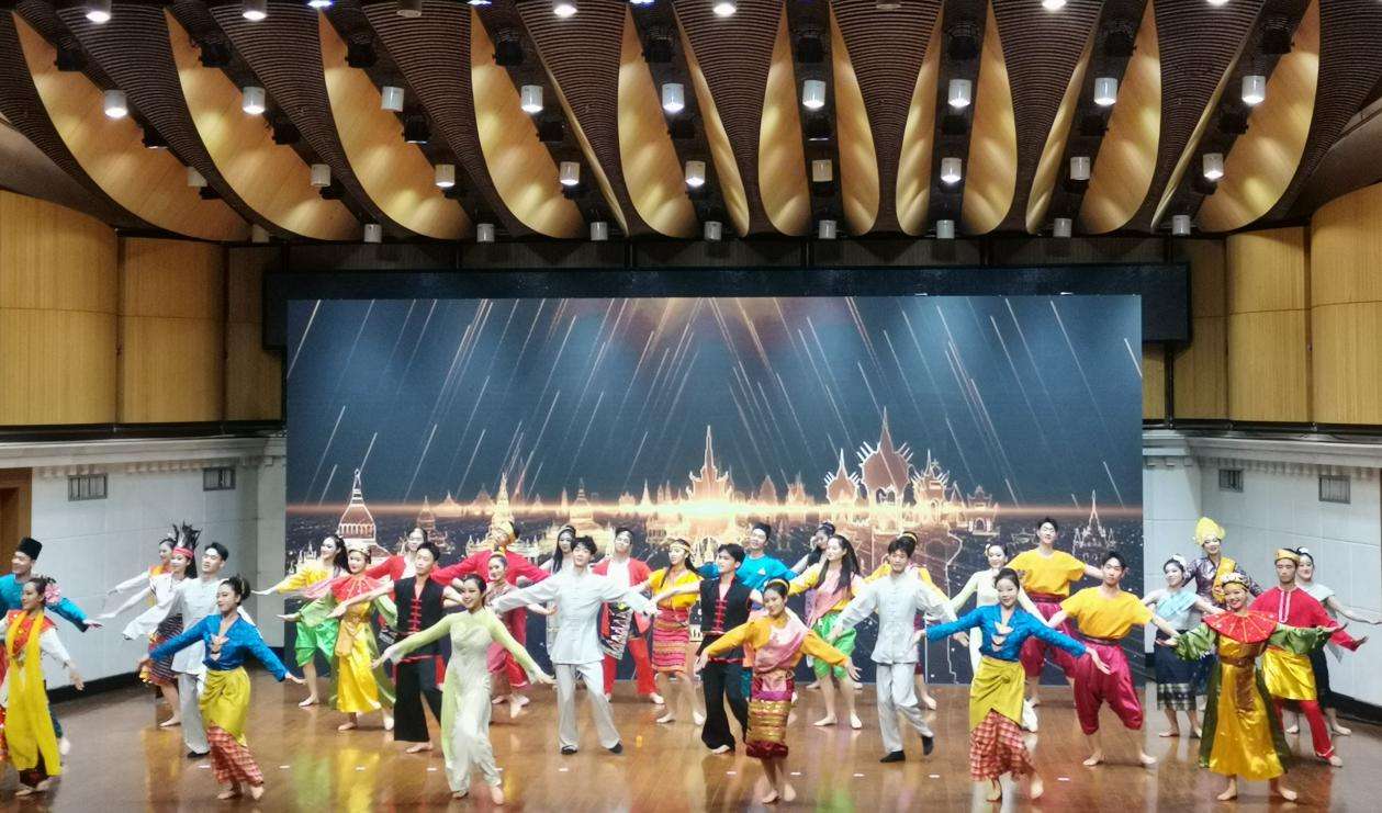 中国—东盟艺术教育学院在广西艺术学院揭牌