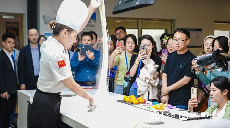 探访酒店业职业化人才摇篮！ 40余名全国重点新闻媒体记者走进青岛酒店管理职业技术学院