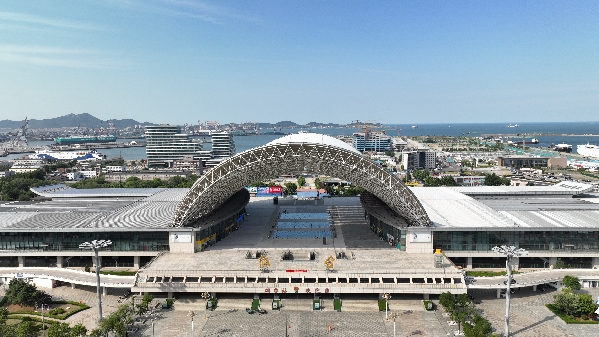 再续重逢，烟台站风雨棚改造完成即将投入使用