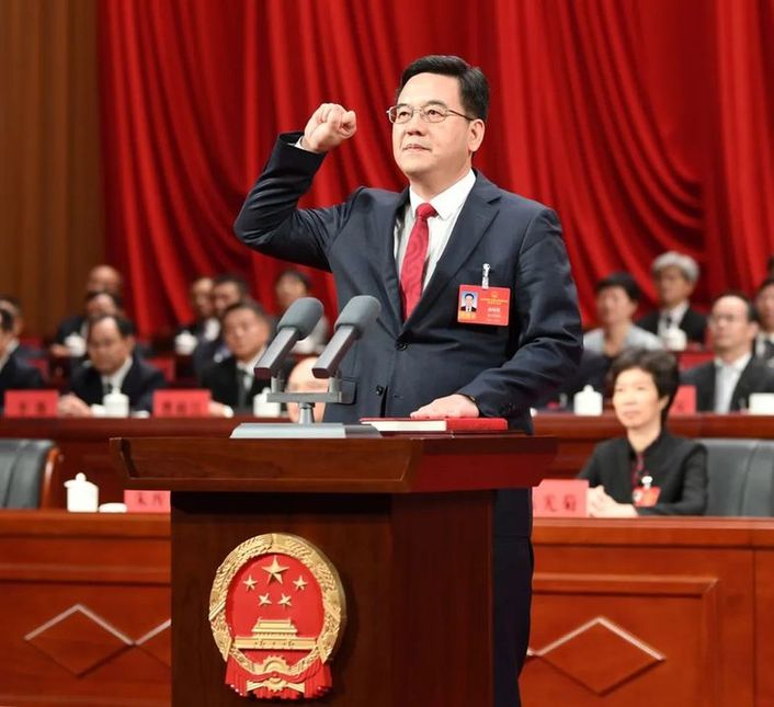 武汉市第十五届人民代表大会第四次会议举行 郭元强主持并讲话 盛阅春当选武汉市市长