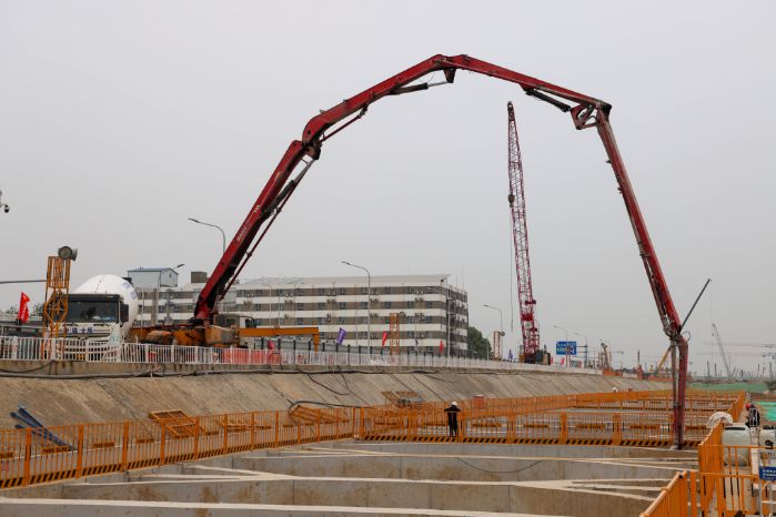 济滨高铁建设有序推进！济南首条地下明挖高铁隧道首段浇筑完成