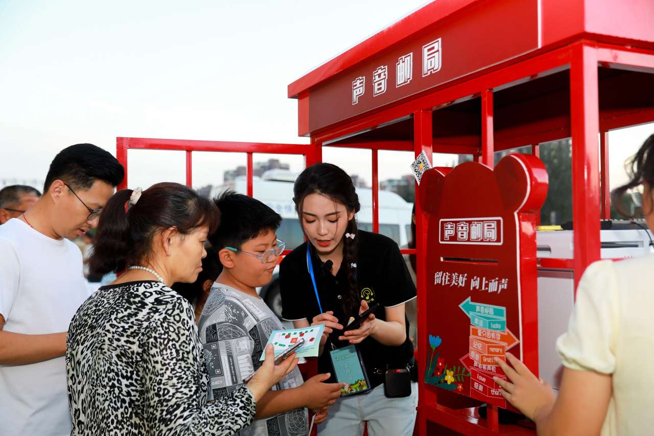 宁夏银川：让文明餐桌“不打烊”