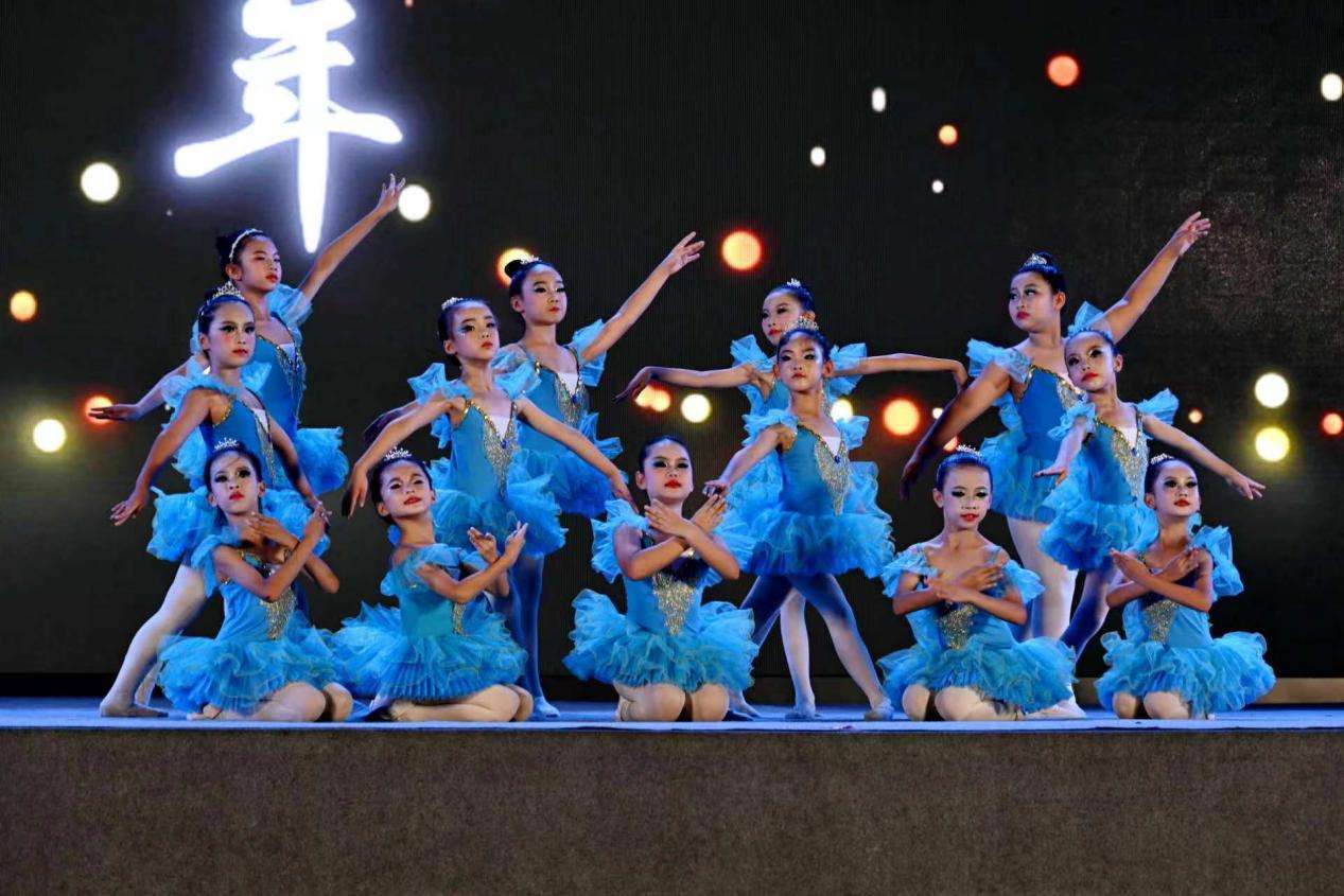 8c9c77ba2ee4e785d7efadee8d7d9af