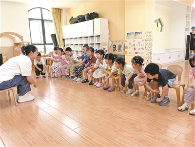 宁波奉化：20所公办园提供暑托服务