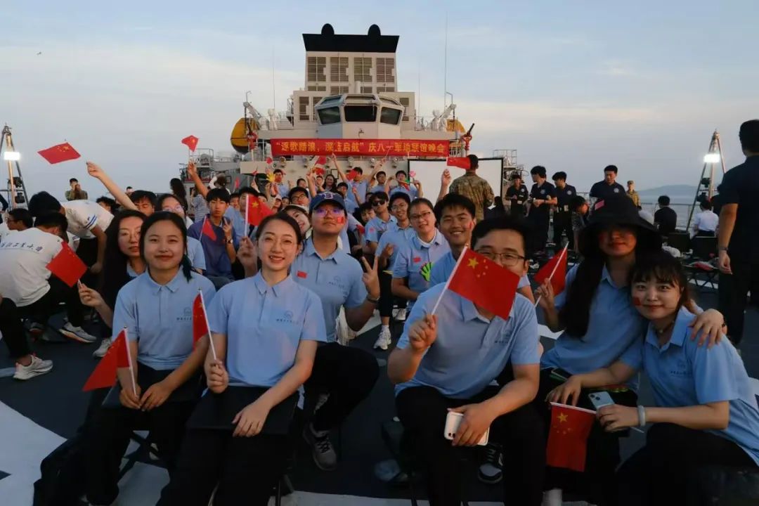 上天下海，乘风破浪！这个夏天，哈工大学子新体验+2