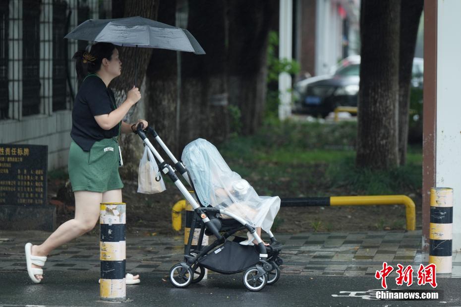 受台风“贝碧嘉”影响，江苏苏州将迎强降雨