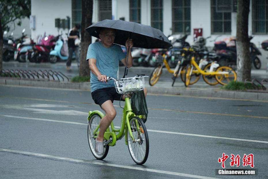 受台风“贝碧嘉”影响，江苏苏州将迎强降雨