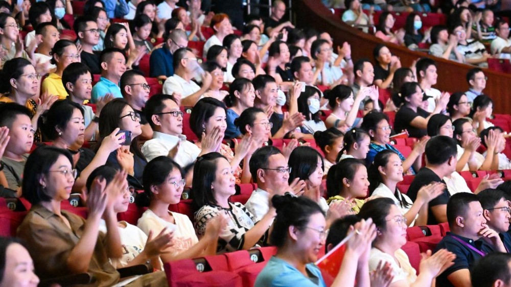 以艺术之名，赴海口之约——首届海口城市艺术周开幕