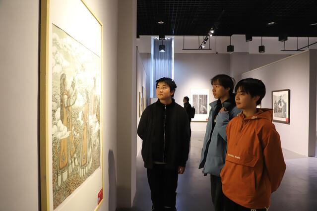 北疆文化神州行丨“铸牢中华民族共同体意识”哲里木版画全国巡展（长沙站）开展