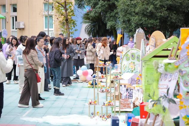 渝川云学前教育专家在渝探讨幼儿科学启蒙教育