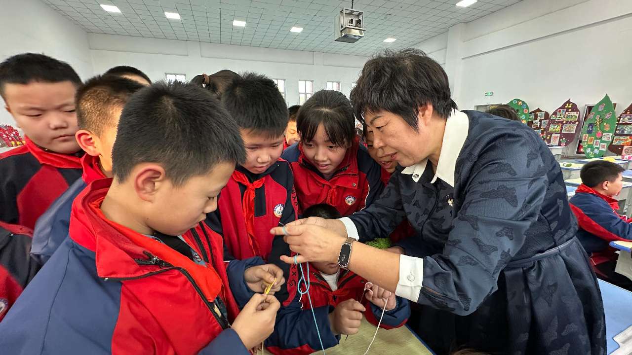 宁夏青铜峡：非遗编织进校园 文化传承润心田