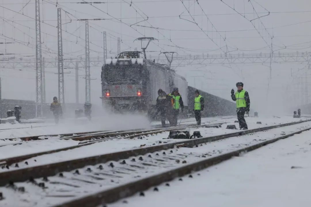 风雪“上线”，我们在线！