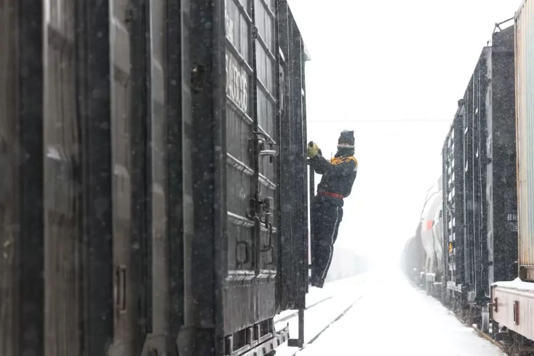 风雪“上线”，我们在线！