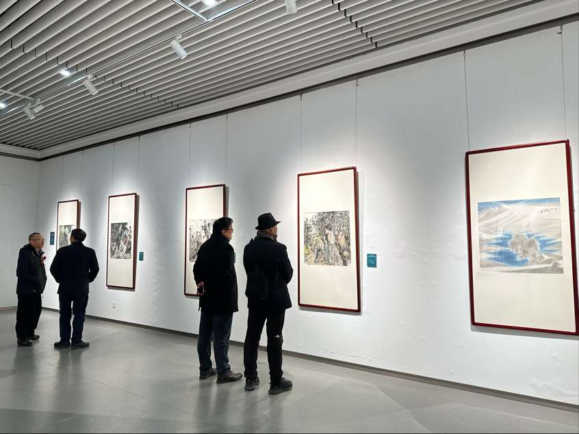 “欣豫——中国艺术研究院国画院迎春画展”在郑开幕